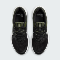 Top-down view of a pair of Nike Run Swift 2 Men's running shoes in black, highlighting their streamlined silhouette and lace-up closure.
