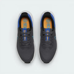 Top-down view of the grey trainers, highlighting the breathable mesh toe box and the secure black lacing system.