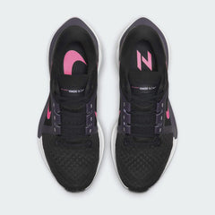 Nike Air Zoom Vomero 16 Women's Black Running Shoes DA7698-002 top view showing lace-up design, padded tongue, and breathable mesh construction