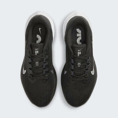 Nike Air Winflo 9 Women's Black Running Shoes DD8686-001 outsole with durable rubber zones and flex grooves for traction