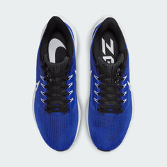 Top-down view of a pair of Nike Air Zoom Pegasus 39 Men's running trainers in blue, highlighting their streamlined silhouette and lace-up closure.