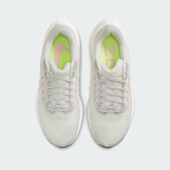 Top-down view of a pair of Nike Air Zoom Pegasus 39 Women's running trainers in grey, highlighting their streamlined silhouette and lace-up closure.