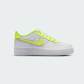 tradesports.co.uk Nike Juniors Air Force 1 LV8 DV1680 100