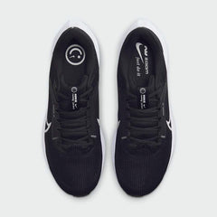 Top-down view of a pair of Nike Air Zoom Pegasus 40 Men's running trainers in black, highlighting their streamlined silhouette and lace-up closure.