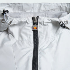 Detailed zoom on the adjustable hood and the 1/4 zip closure of the Ellesse Mont 2 Overhead Anorak Jacket, highlighting its functional design.