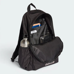Showing the spacious 21.75L interior designed for unreal storage capacity.