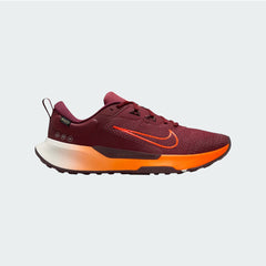 Nike Juniper Trail 2 GORE-TEX V2 men's trail shoes in burgundy with total orange accents, side profile showing engineered mesh upper and rugged rubber outsole.