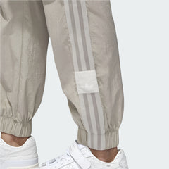 tradesports.co.uk adidas Originals Women's Crinkled Adibreak Track Pants - Brown