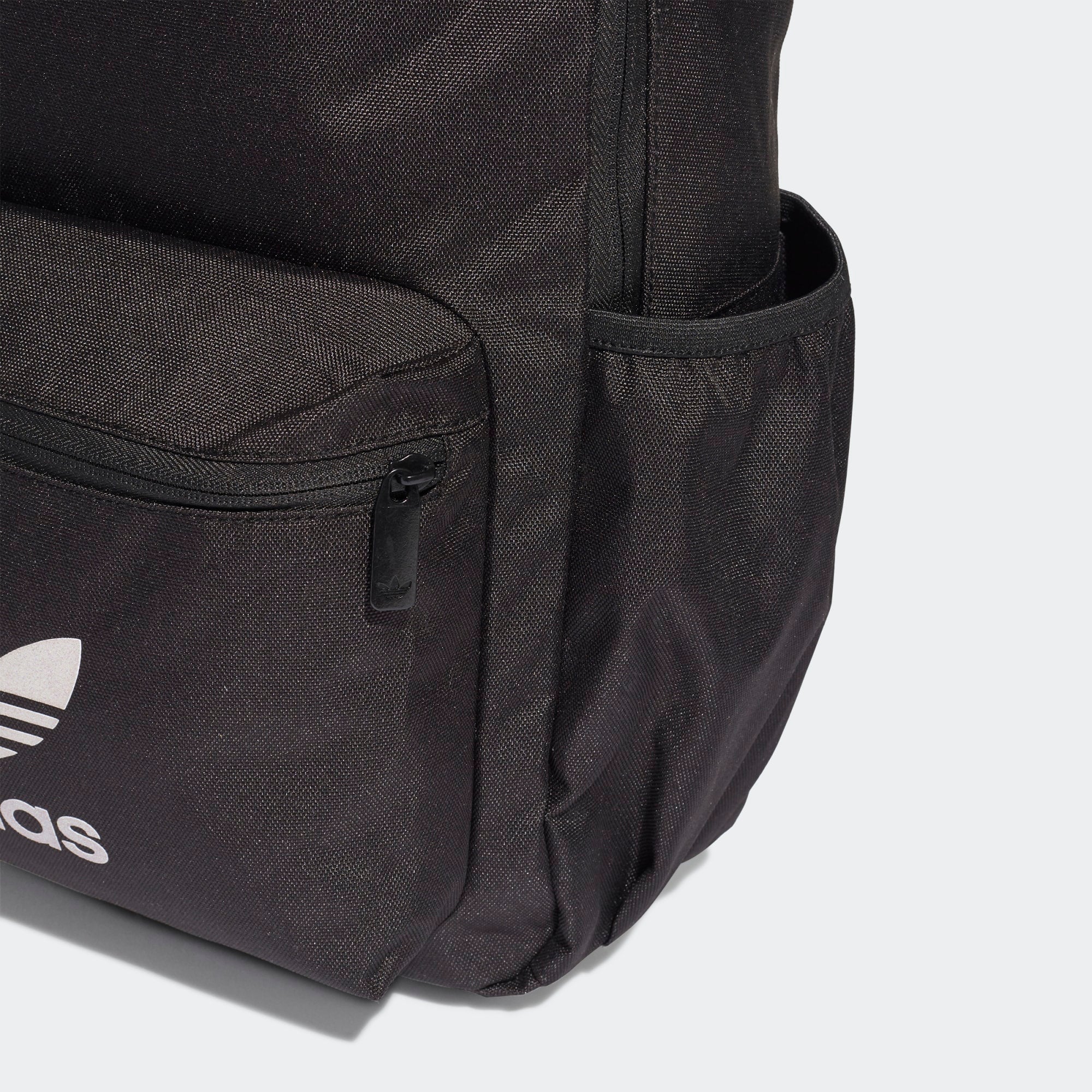 tradesports.co.uk Adidas Originals Classic Graphic Backpack - Black