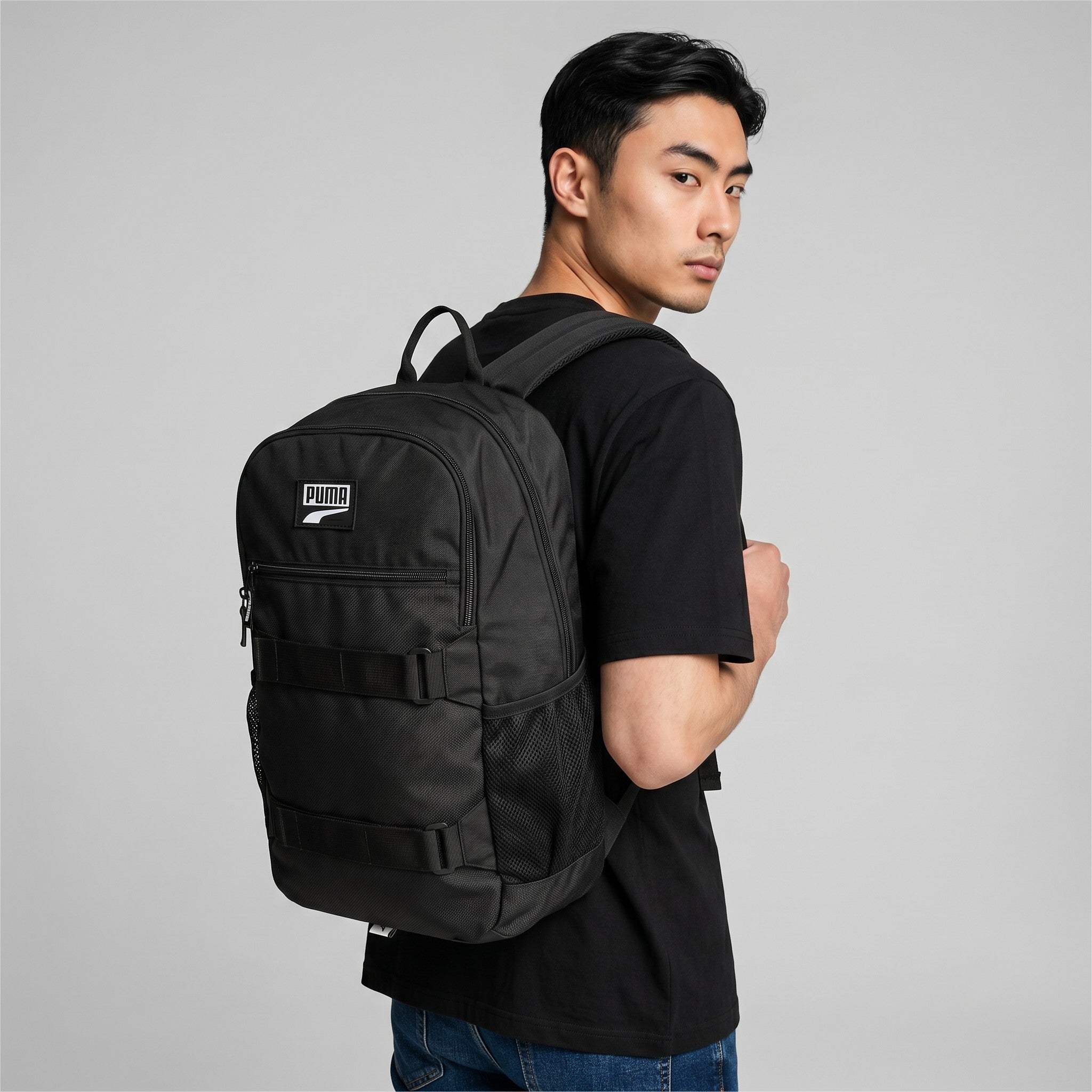 PUMA Deck Backpack Black / White 076905_01 Secondary image