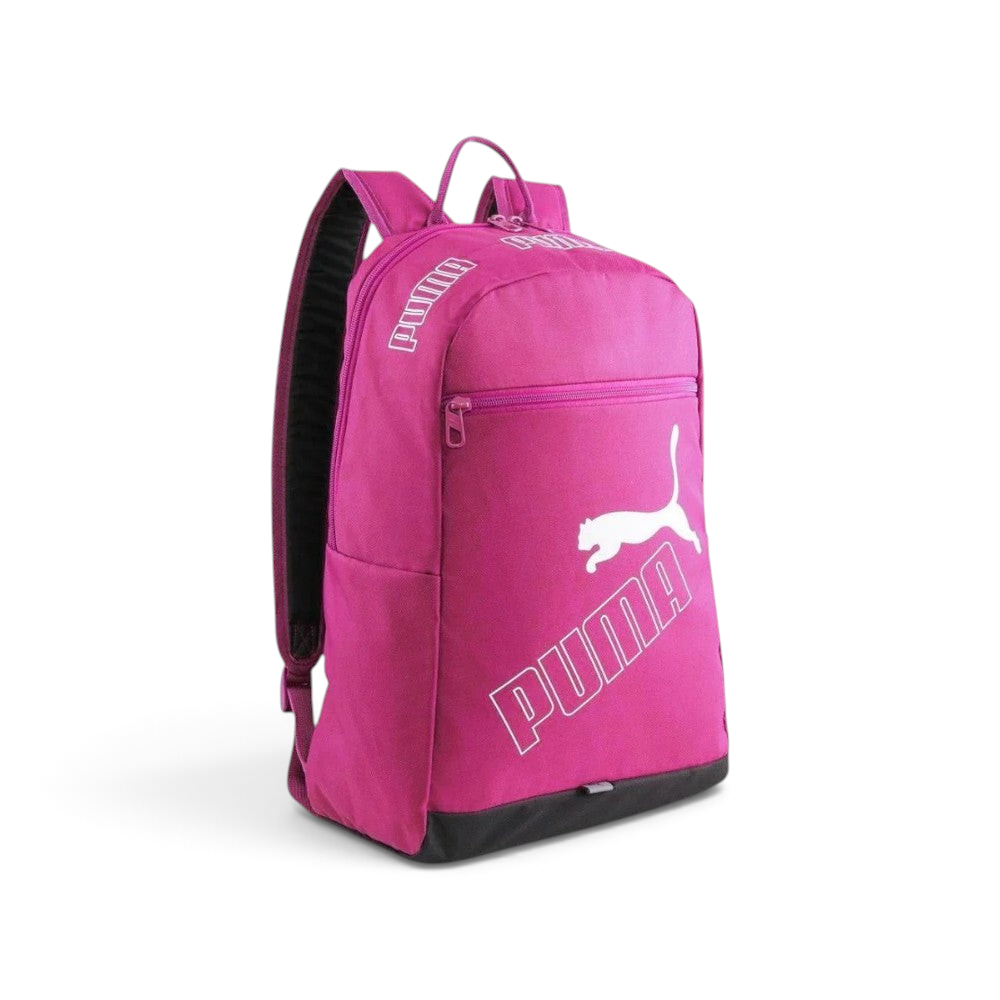 Focuses on the locked-in two-way zip and the professional PUMA No. 1 logo.