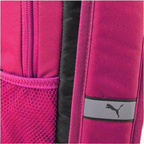 Highlights the technical padding and the "unreal" finish of the adjustable hardware.
