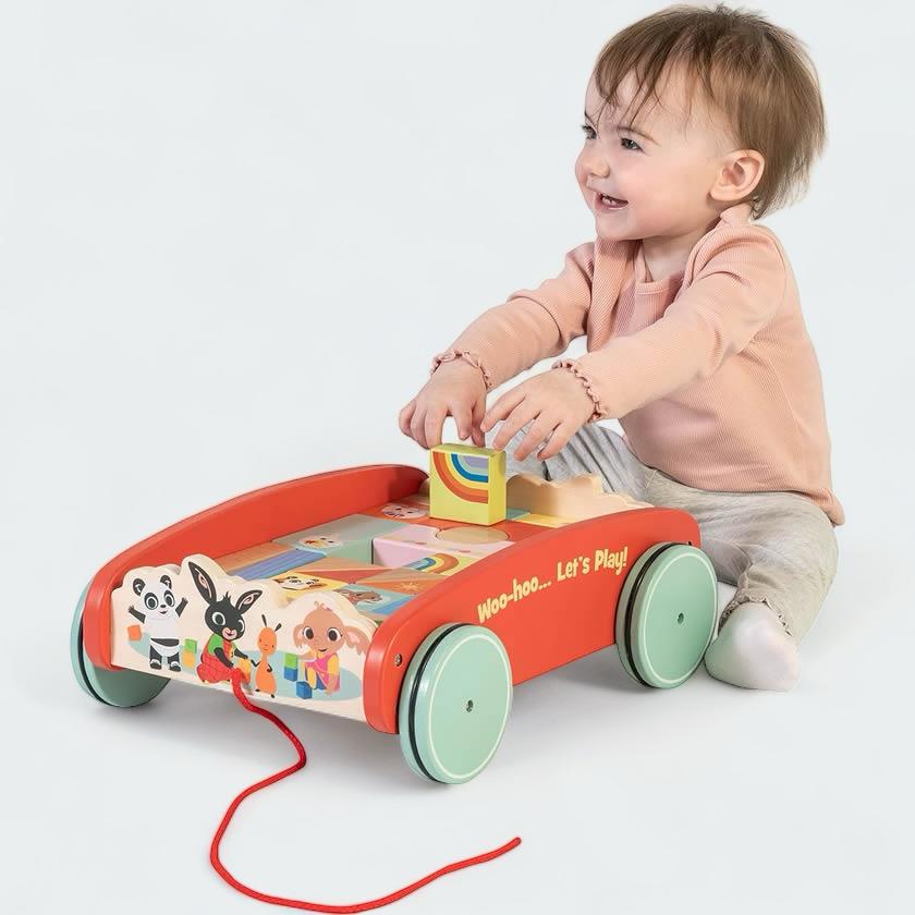 tradesports.co.uk Bing Toddlers Wooded Pull Along Cart 28 Blocks