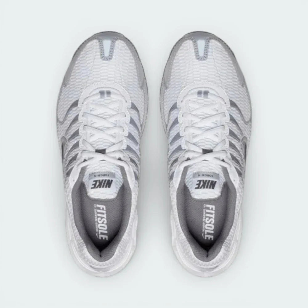 Shows the large-cell breathable mesh and the classic lacing system.