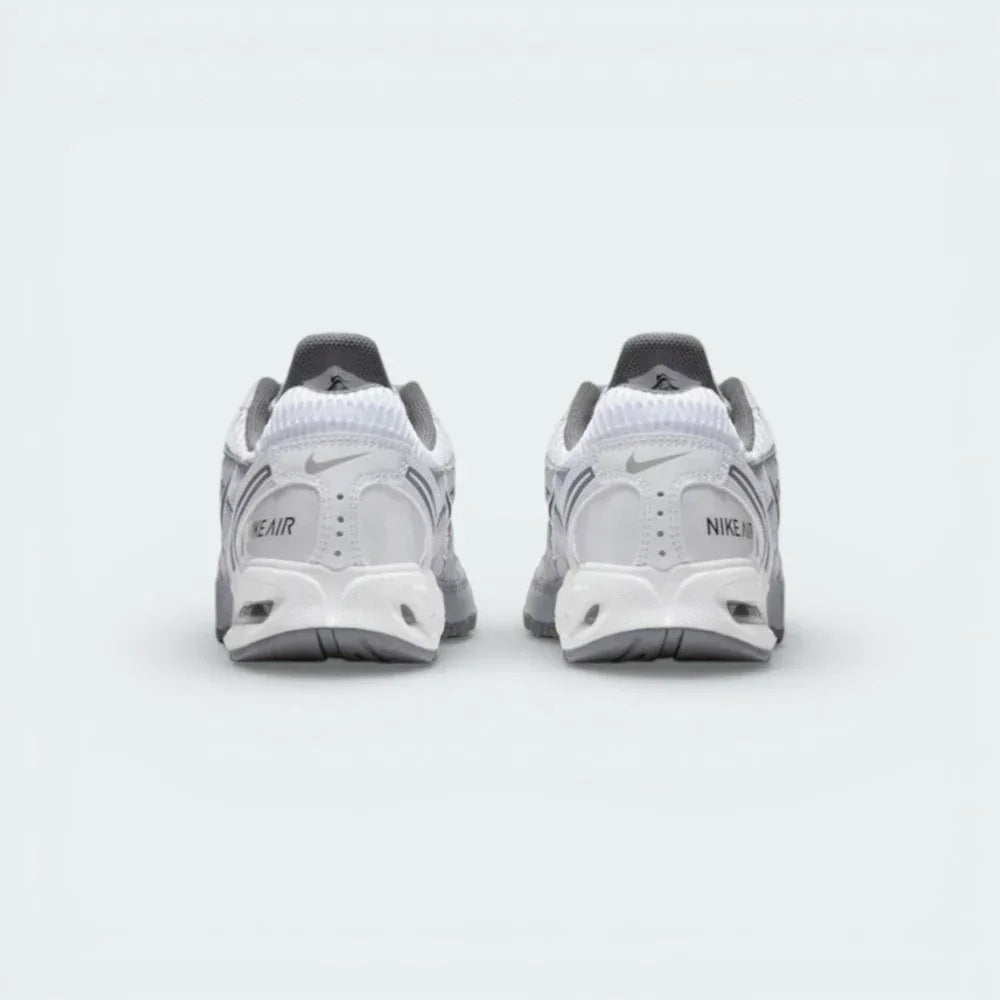 Focuses on the heel Air unit and the plush padded collar.