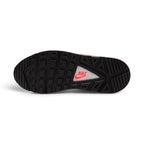 Displays the full-length black rubber sole, showcasing the iconic waffle lug pattern engineered for heritage traction and durable street grip.