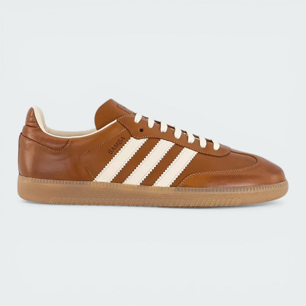 The Vachetta Tan Samba, highlighting the buttery leather texture and the iconic T-toe overlay in matching leather. Main image