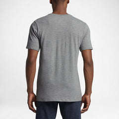 tradesports.co.uk Nike Men's Futura Icon Tee Shirt 696707 091