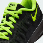 Close-up of the front, showing the seamless no-sew overlays and the detailed texture of the Breathe Tech mesh.