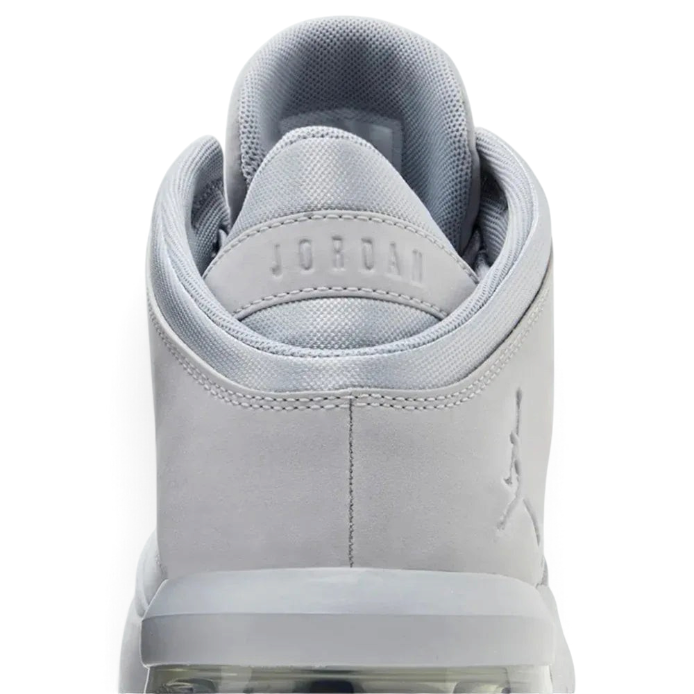 Detailed zoom on the outsole and midsole of the Jordan Flight Origin 4 Men's grey basketball shoes, highlighting the cushioned foam and visible Air-Sole unit.