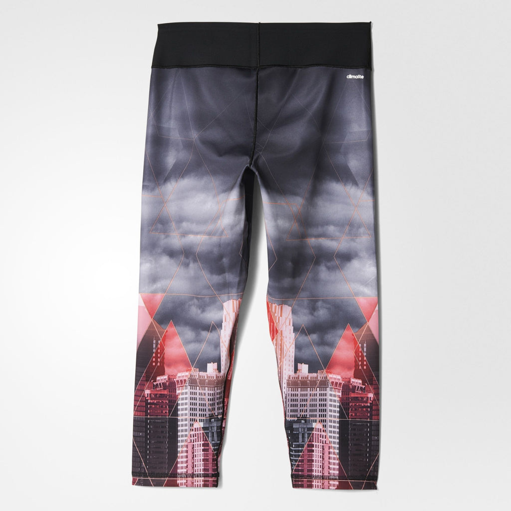 Focusing on the clean back silhouette and the professional finish of the reinforced waistband stitching.