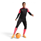 Emphasising the locked-in spherical shape and the professional "Black" branding depth.