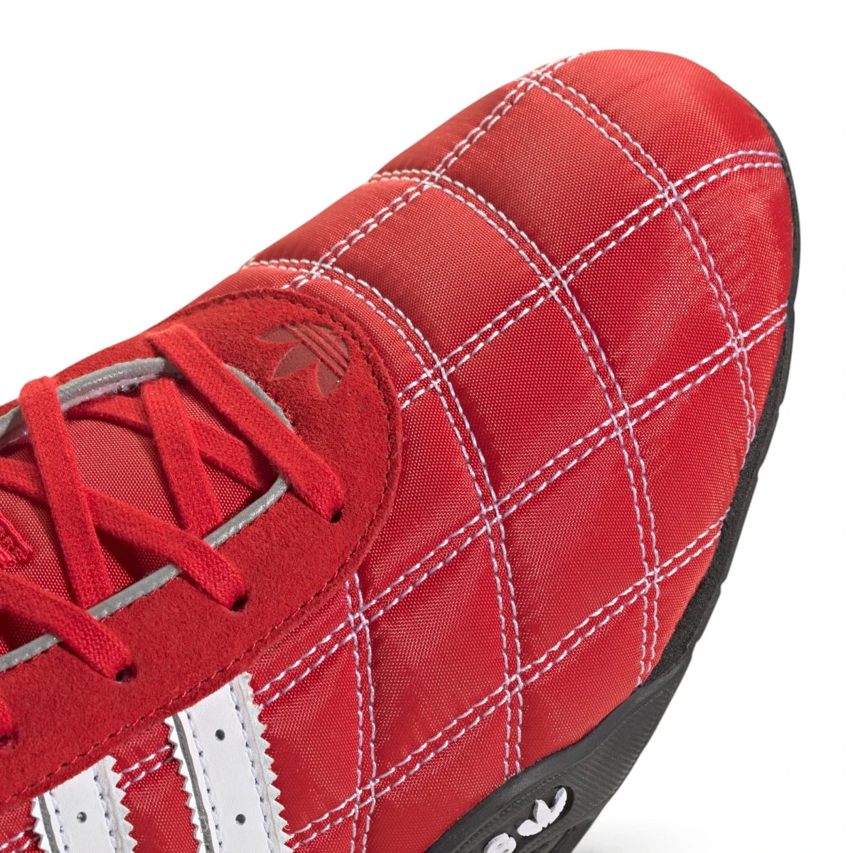 Close up of the front stitch design and laces