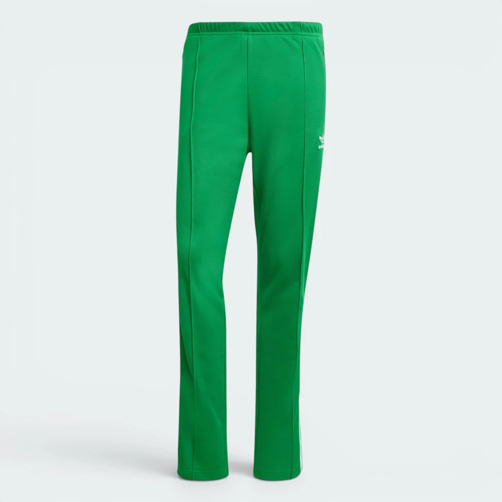 Focuses on the tightly stitched elastic ribbing and the professional alignment of the internal drawcord engineered for a custom, locked-in fit.