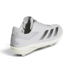 Focuses on the contoured shape of the heel counter, highlighting the structured support cup built to keep the rearfoot stabilized during sprints.
