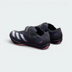 Focuses on the stable, reinforced heel counter designed for a supportive, locked-in plant phase.