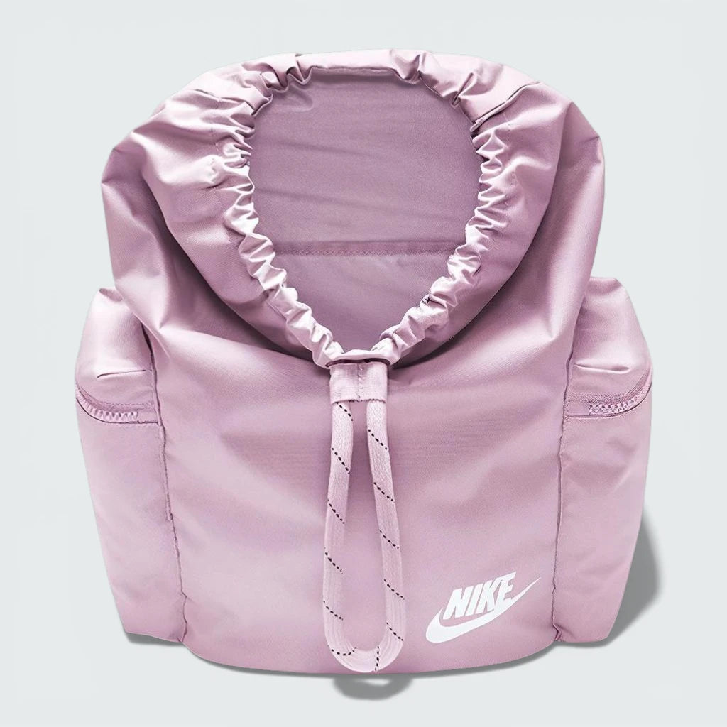 Detailed zoom on the side zipper and the thick, durable drawstring cords.