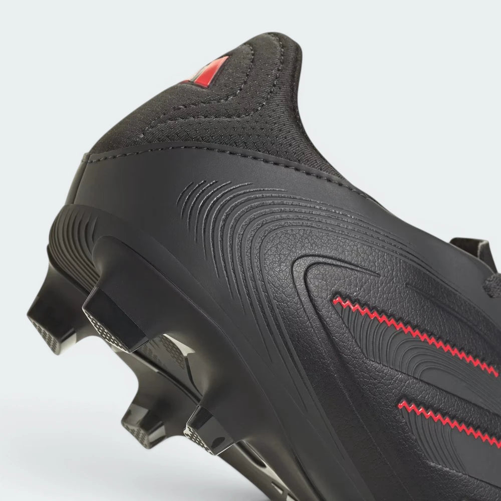 Zoom Looking at the Outsole and Midsole