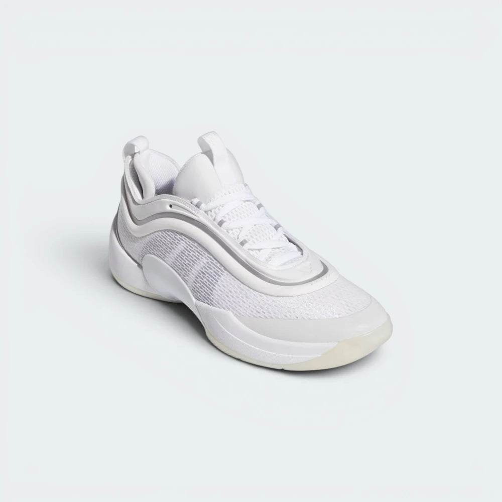 Emphasising the low-profile aerodynamic silhouette and the professional gleam of the Silver Metallic accents.