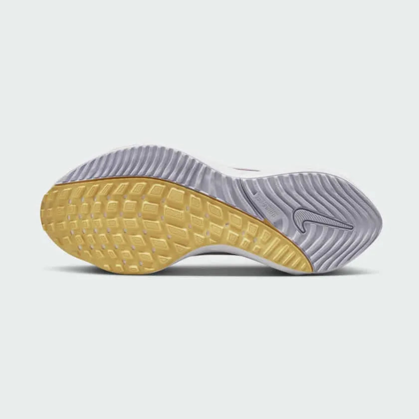 Nike Women's Air Zoom Vomero 16 DA7698 105 Secondary image