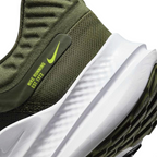 Rear underside close-up of Nike Quest 5 Men's Green Running Shoes DD0204-300 heel and outsole tread