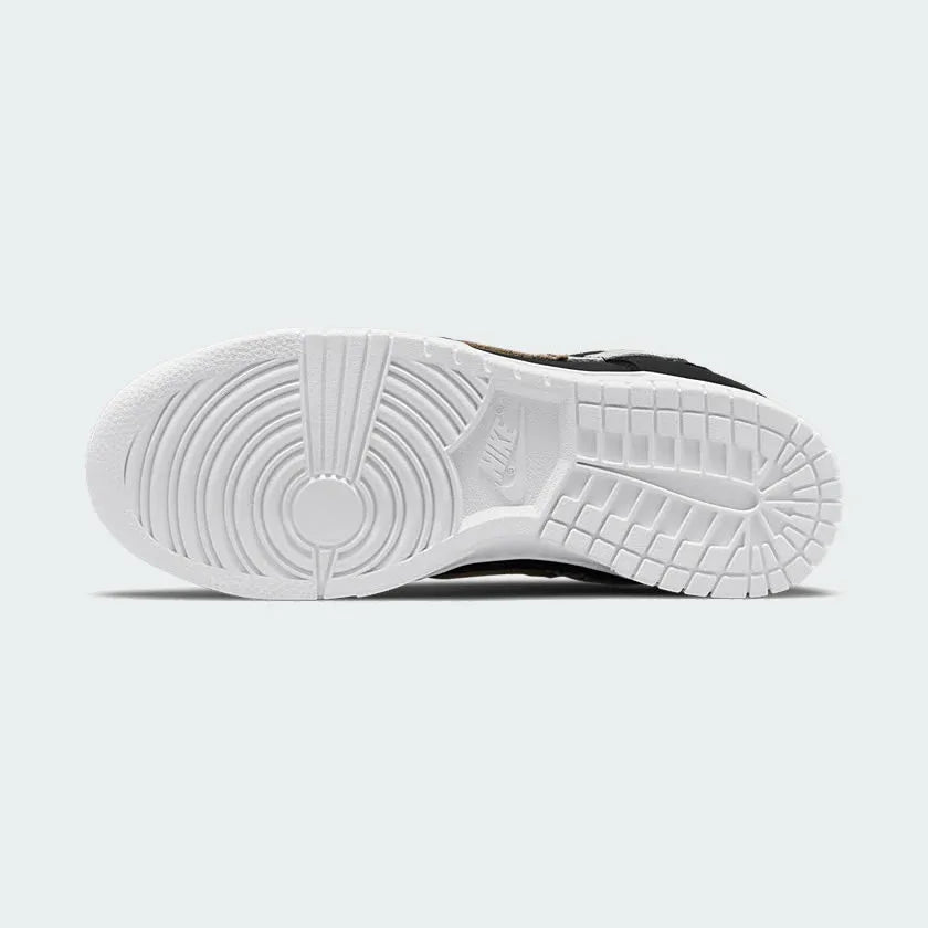 Nike Dunk Low SE Women's Black Leather Trainers DD7099 001 Secondary image