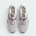 Top-down view of the platinum violet Nike Quest 5 shoes, highlighting the breathable mesh texture and the purple lacing system.