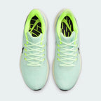 Top-down view of a pair of Nike Air Zoom Pegasus 39 Men's running trainers in green, highlighting their streamlined silhouette and lace-up closure.