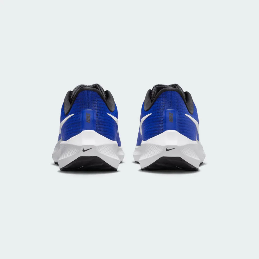 Rear view of the Nike Air Zoom Pegasus 39 Men's blue running trainers, focusing on the supportive heel collar and design for smooth transitions.