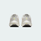 Rear view of the Nike Air Zoom Pegasus 39 Women's grey running trainers, focusing on the supportive heel collar and design for smooth transitions.