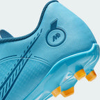 Zoomed-in view of the Nike Vapor 14 Club FG/MG football boot's outsole, detailing the stud configuration, midsole, and heel construction.