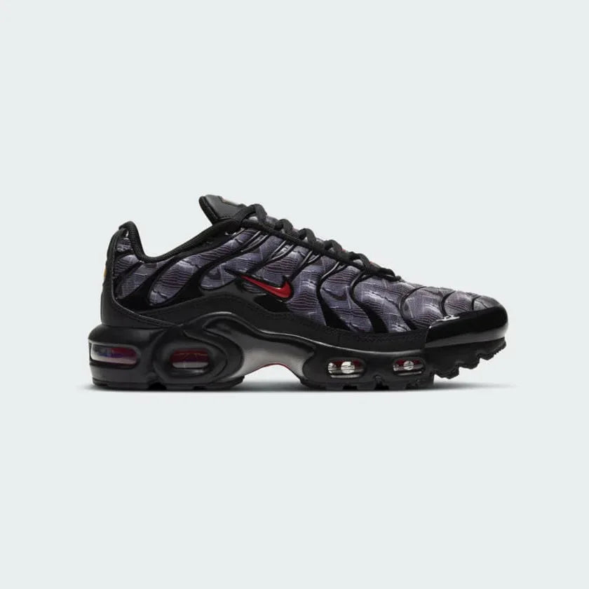 tradesports.co.uk Nike Juniors Air Max Plus TN DJ4622 001 Main image