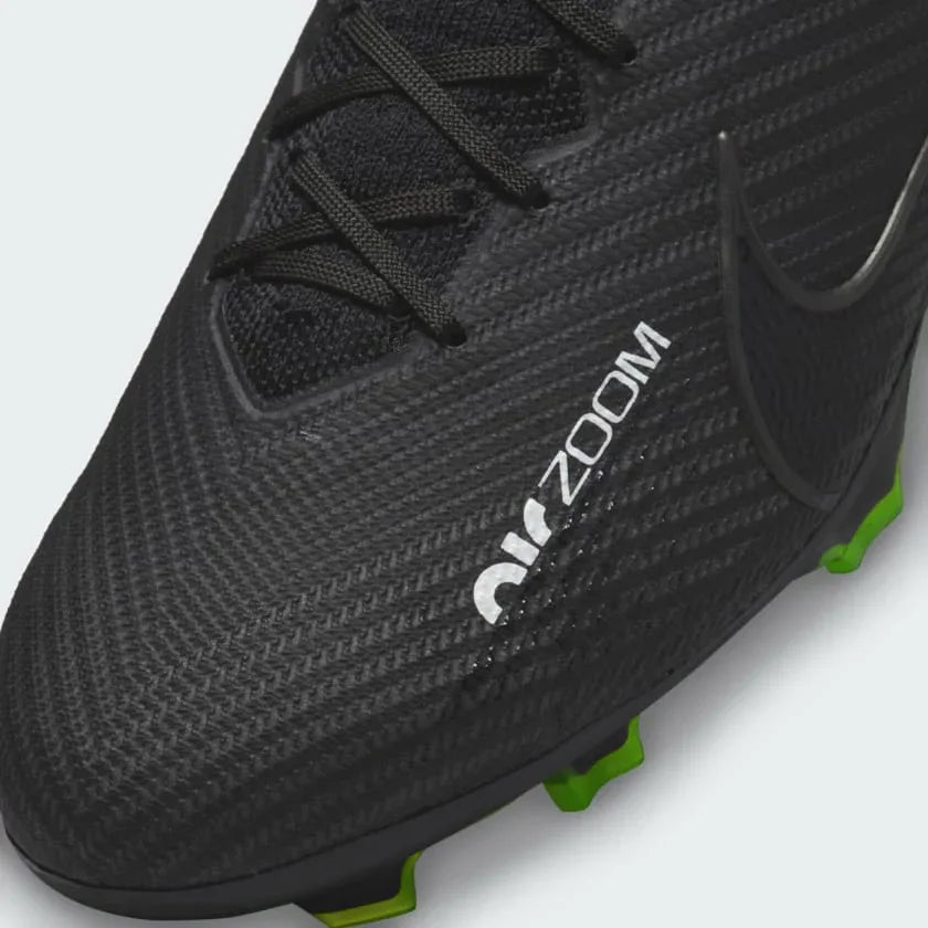 Detailed close-up of the front of the Nike Zoom Superfly 9 Elite FG men's football boot, showing the integrated laces and textured Vaporposite+ upper for advanced touch.
