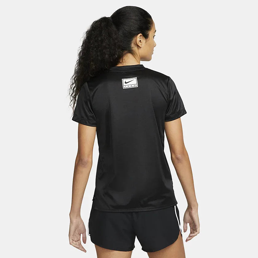 Nike Women's Dri-FIT Swoosh Shirt DQ6371 010 Secondary image