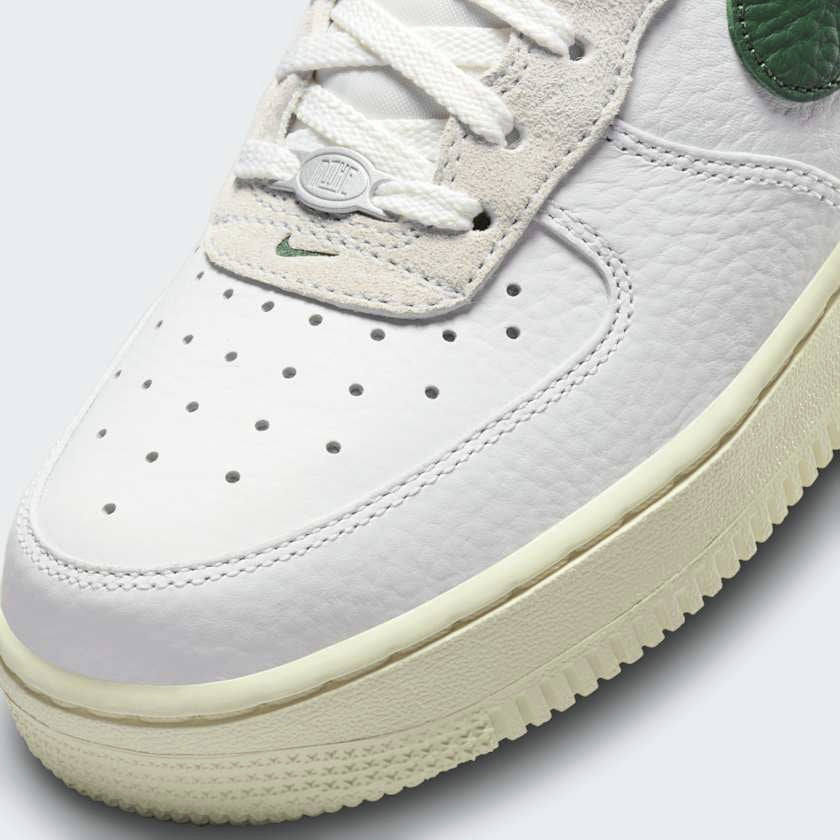 tradesports.co.uk Nike Air Force 1 '07 LX Women's DR0148 102