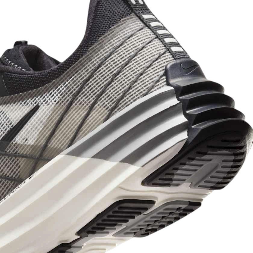 tradesports.co.uk Nike Men's Lunar Roam DV2440 102
