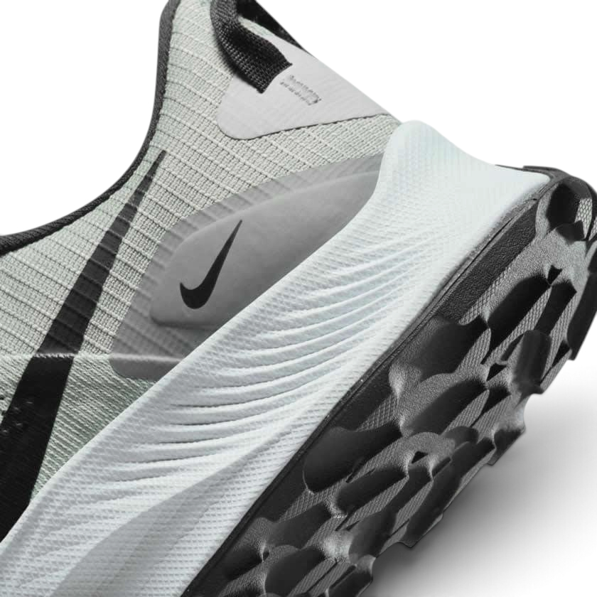 tradesports.co.uk Nike Men's Pegasus Trail 3 DV3035 001
