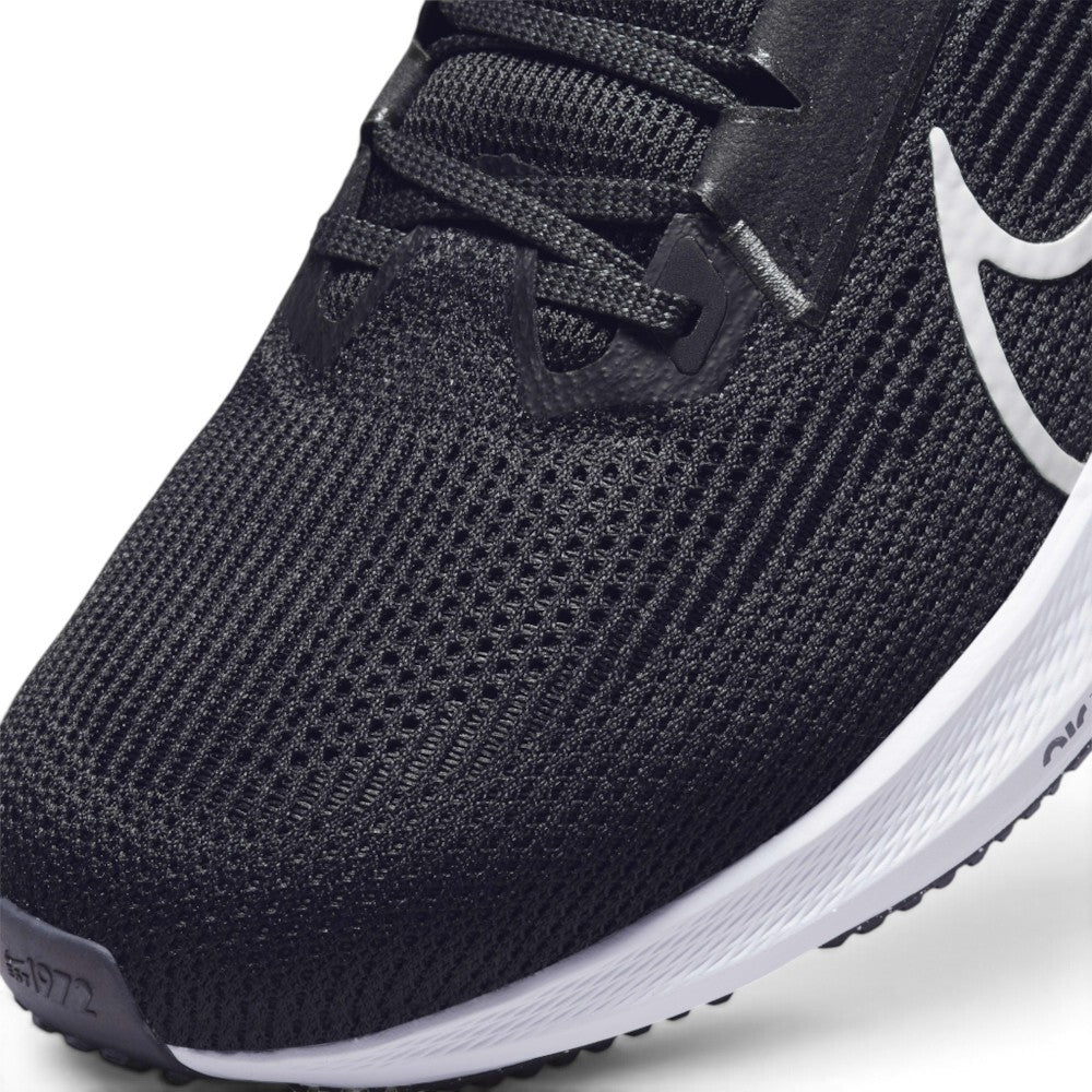 Details the micro-precision of the forefoot area, showing the open-pore engineered mesh toe box with "Est 1972" embossed outsole wrap, flat black laces, and bonded eyelet stays.