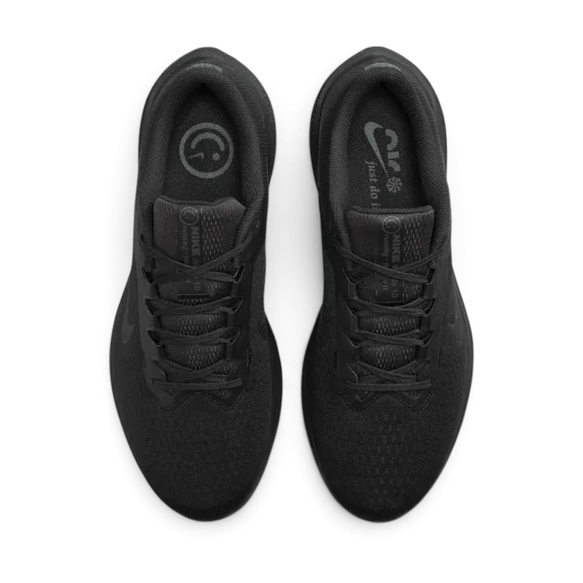 Top view of Nike Air Winflo 10 Men's trainers showing laces and breathable mesh upper