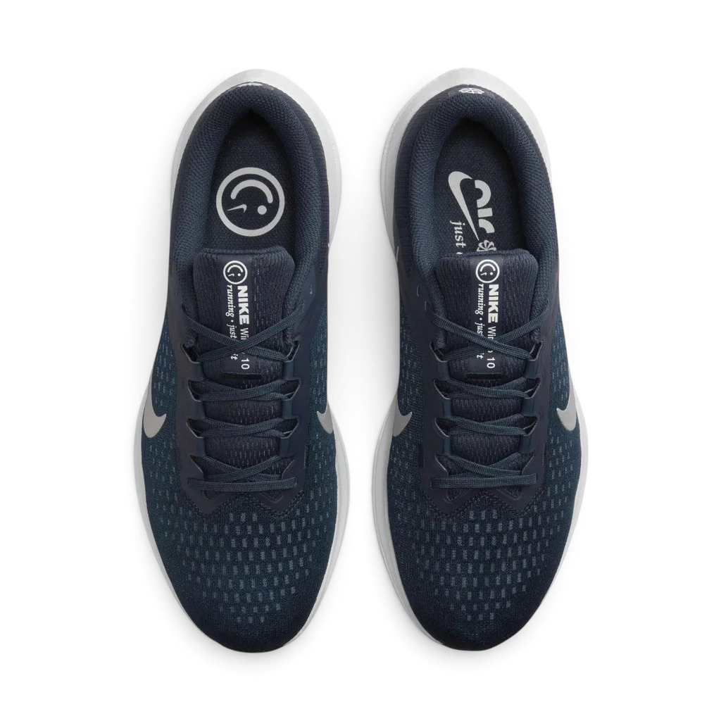 Top-down view of a pair of Nike Air Winflo 10 Men's running shoes in navy, highlighting their streamlined silhouette and lace-up closure.
